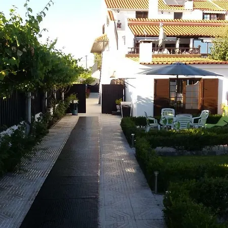 Casa de hóspedes Country House Alfarim